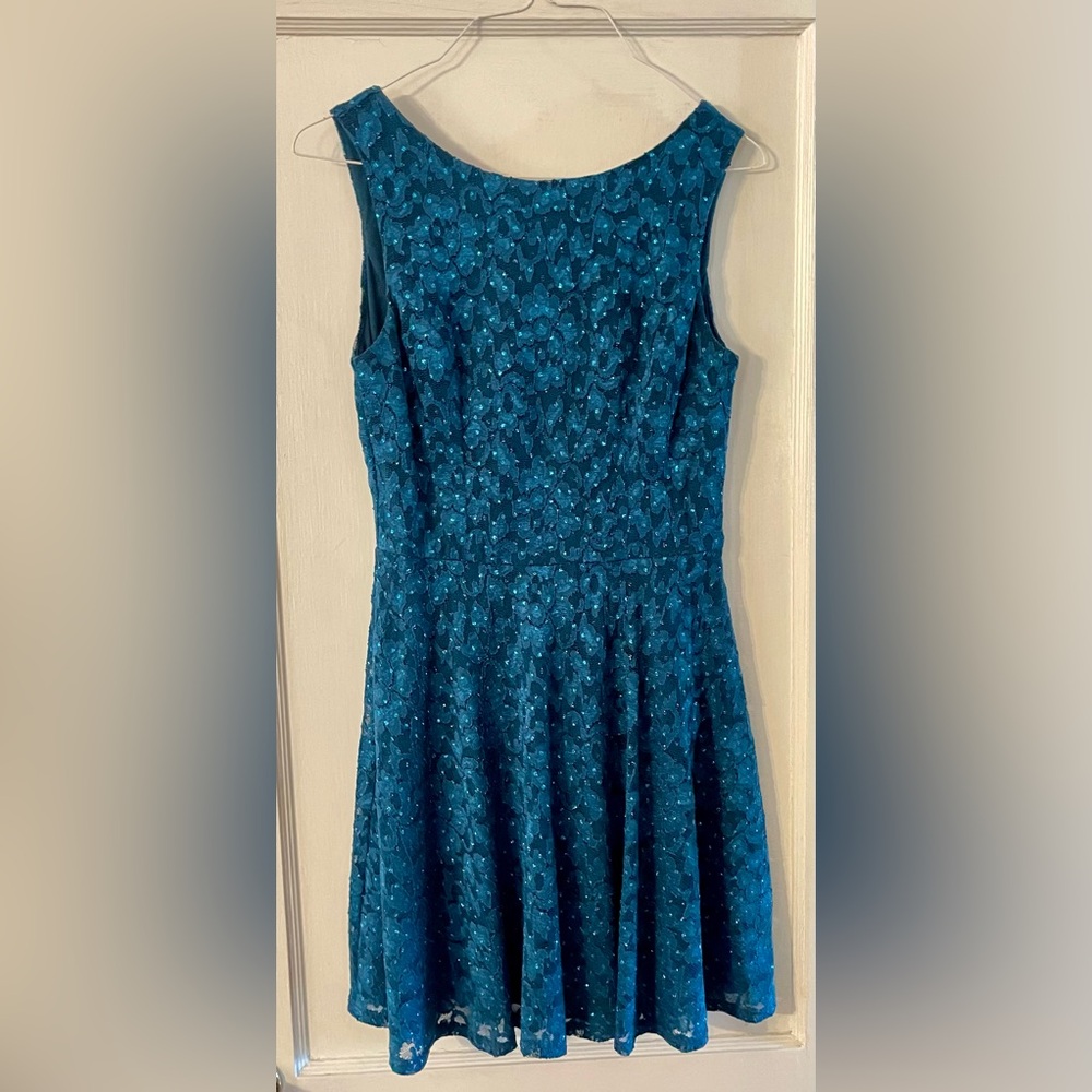 Elegant Teal Sleeveless Dress by Speechless Size 5